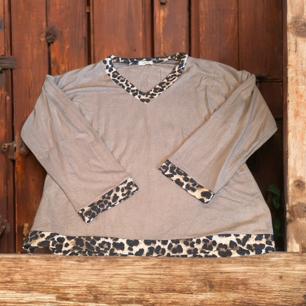 Leopard Trim Women's Tunic Top (XL)